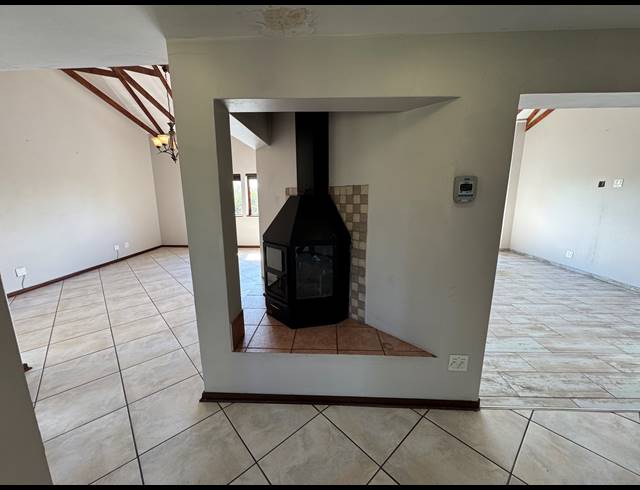 3 BEDROOM HOUSE TO LET IN BANKENVELD ESTATE